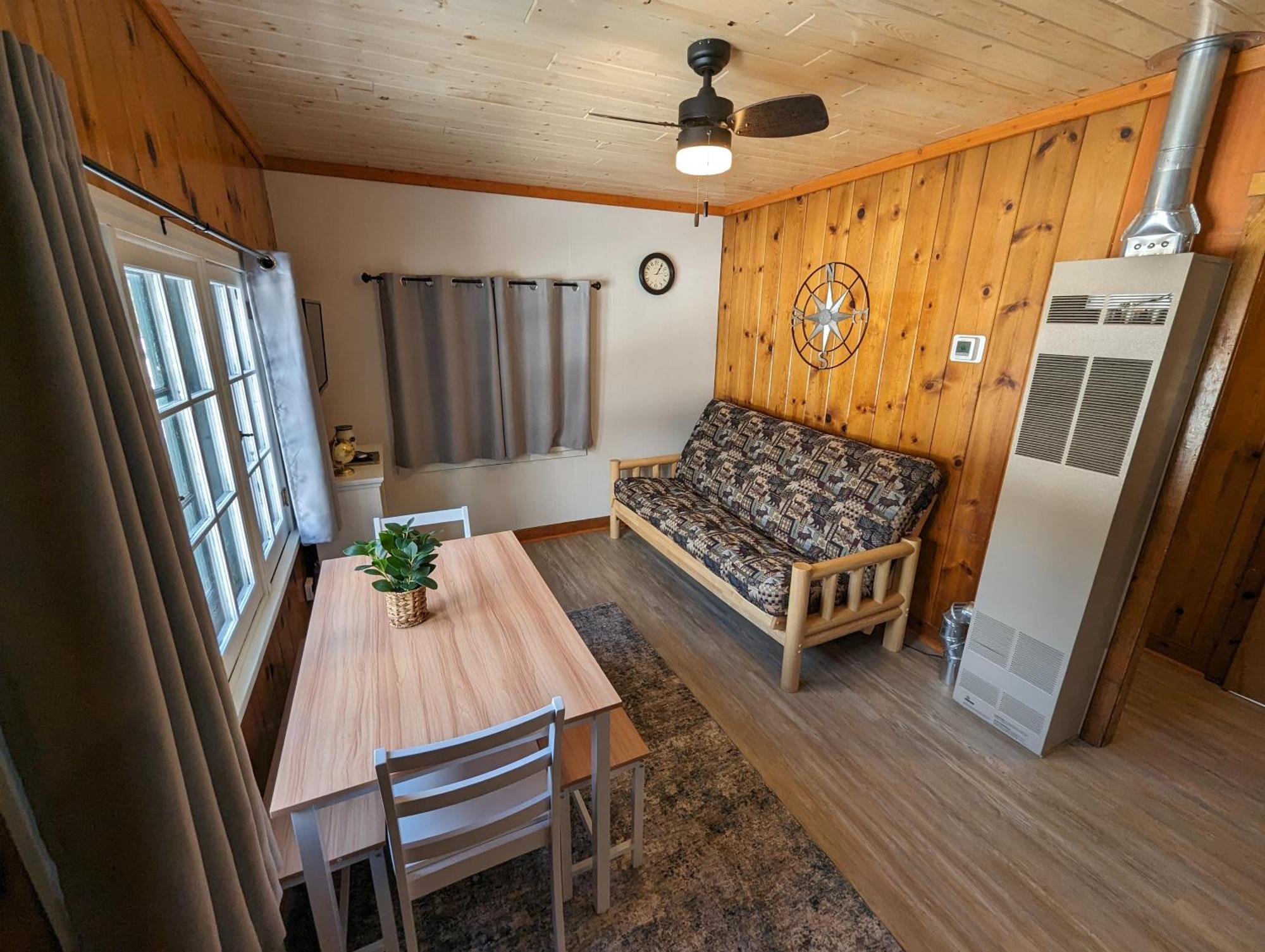 Riverside Point Resort Motel Park Rapids Exterior photo